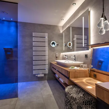 ホテル Wellness & Naturresort Reischlhof