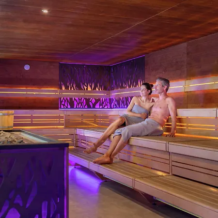 ホテル Wellness & Naturresort Reischlhof ヴェークシャイト
